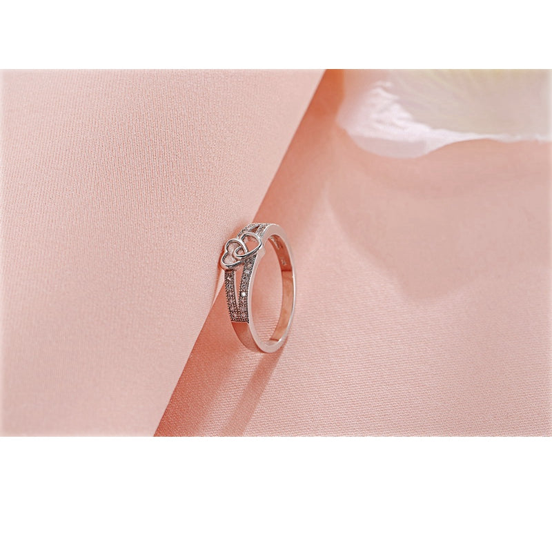 ichelona™ Hearts Ring